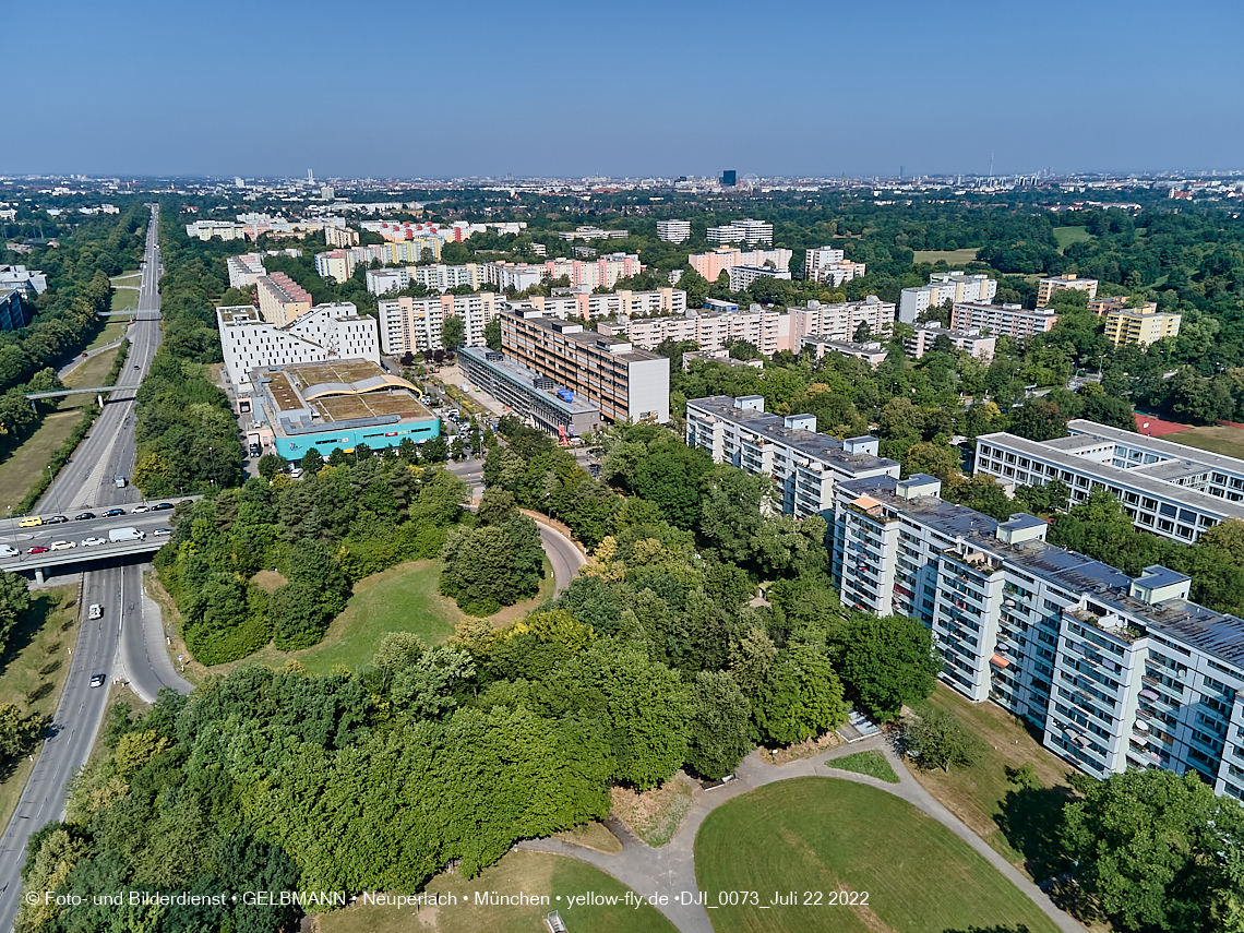 22.07.2022 - Plettzentrum und Montessori Schule in Neuperlach